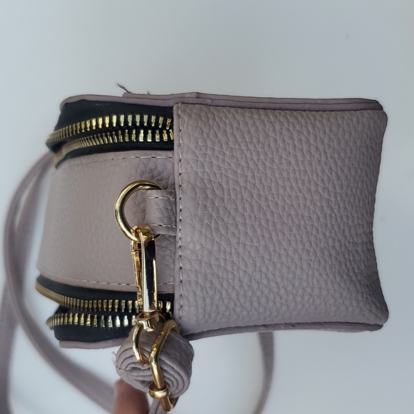 Kedzie Muave Pop Modernist Vegan Leather Crossbody Shoulder Compact Camera Shape - Picture 9 of 12